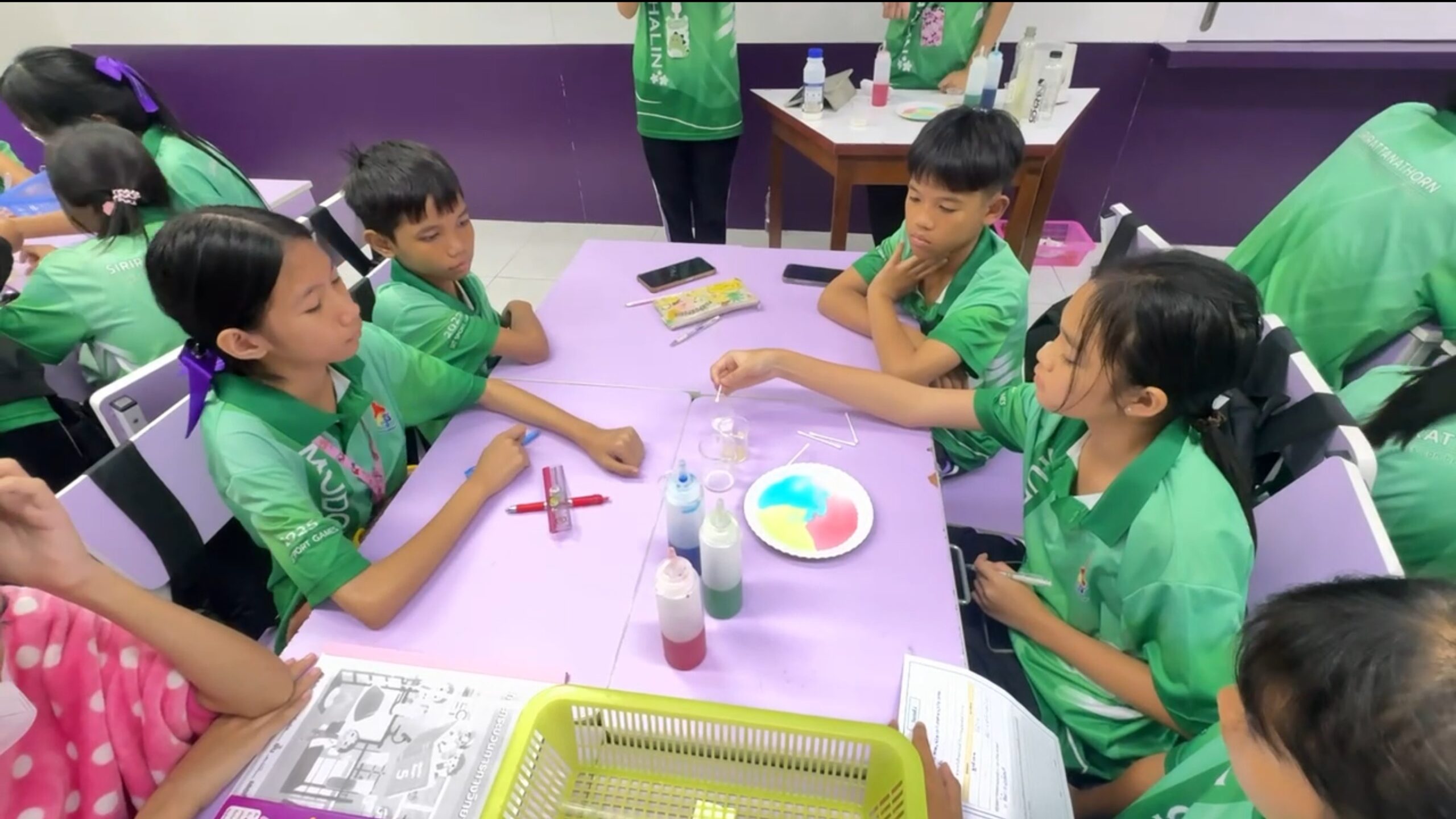 E88FF7AA-1A00-4124-B101-91570F35F39C